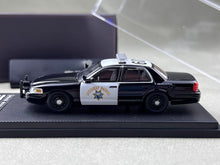 Load image into Gallery viewer, Rollin 1:64 CROWN VICTORIA CA Highway Patrol Police Model Diecast Metal Car
