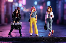 Load image into Gallery viewer, 1:64 Painted Figure Mini Model Miniature Resin Diorama Vintage Trendy Girl Set
