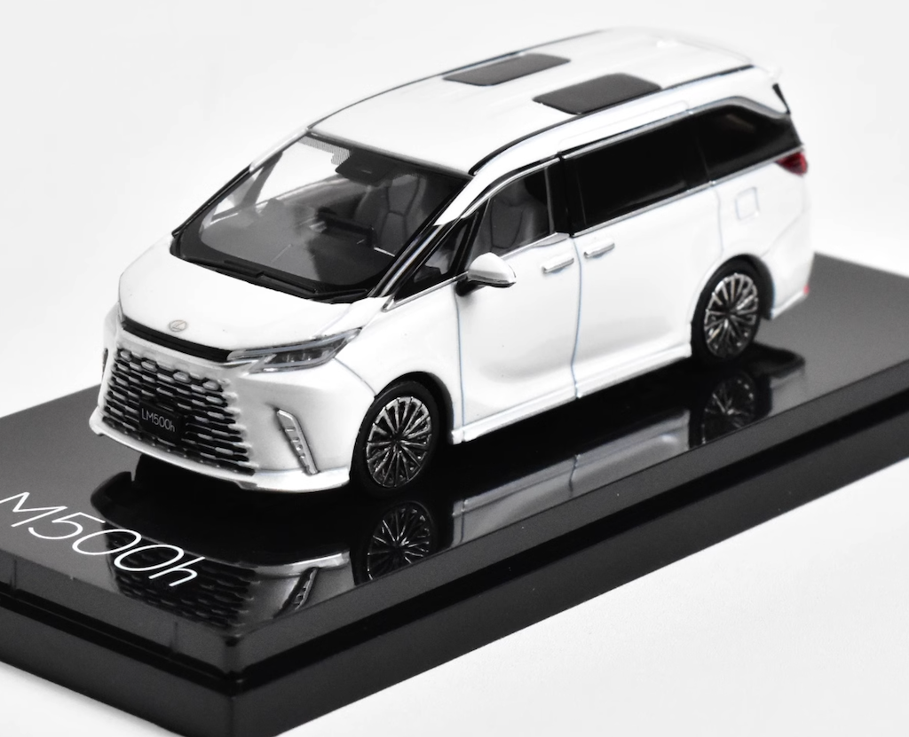 Hobby Japan 1:64 White 4 Seats LM500h MPV Van Sports Model Diecast Metal Car