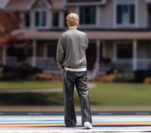 Load image into Gallery viewer, 1:24 Painted Figure Model Miniature Resin Diorama Walking Casual Wear Man Jacket
