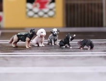 Load image into Gallery viewer, 1:64 Painted Figure Model Miniature Resin Diorama Sand Cats and Dogs Set Pet Toy
