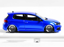 Load image into Gallery viewer, Maxwell 1:64 HEC Blue VW Golf GTI MK6 BBS Sports Model Diecast Metal Car New Collection
