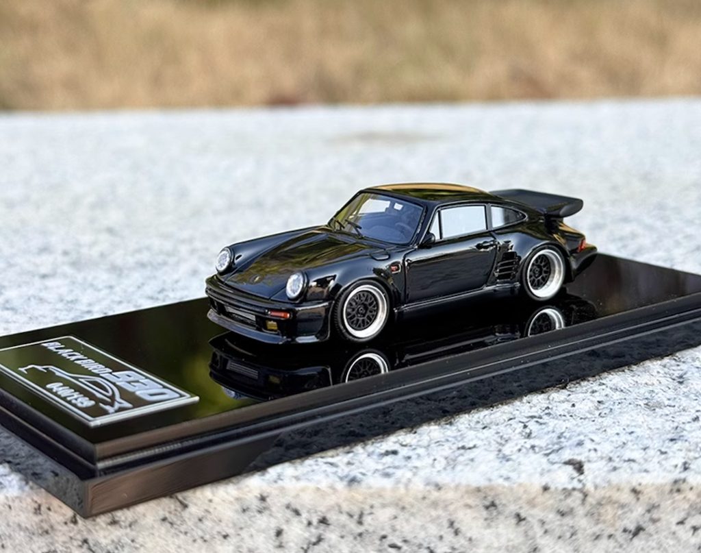 Feelslike 1:64 Black Bird 930 Classic Racing Sport Model Diecast Resin Car New