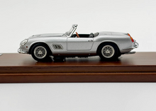 Load image into Gallery viewer, YM 1:64 Silver 250 GT California Spyder SWB Sports Model Diecast Resin Car New Collection
