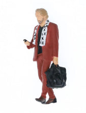 Load image into Gallery viewer, 1:64 Painted Figure Mini Model Miniature Resin Diorama Boss Suits Business Man
