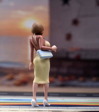 Load image into Gallery viewer, 1:24 Painted Figure Model Miniature Resin Diorama Young Woman Lady Sexy Beauty A
