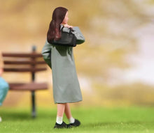 Load image into Gallery viewer, 1:24 Painted Figure Mini Model Miniature Resin Diorama Sand Wind Coat Lady Bag
