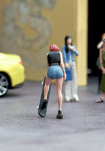Load image into Gallery viewer, 1:64 Painted Figure Mini Model Miniature Resin Diorama Sand Skater Board Girl New
