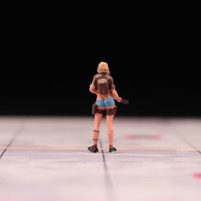 Load image into Gallery viewer, 1:64 Painted Figure Model Miniature Resin Diorama Sand Toy Beauty Hound Girl Gun New

