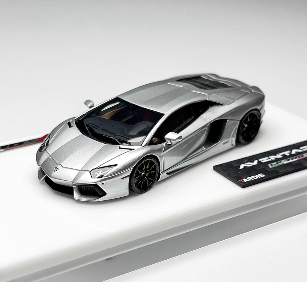 Tardis 1:64 Silver Aventador LP700-4 Sports Model Diecast Resin Car New Collection
