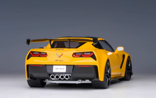 Load image into Gallery viewer, AUTOart 1:18 Yellow CORVETTE C7 ZR1 Racing Sports Model Diecast Metal Car
