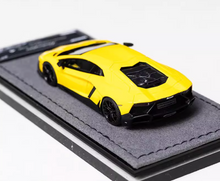 Load image into Gallery viewer, Halo 1:64 Yellow Aventador LP720-4 Sports Model Diecast Resin Car New Collection
