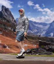 Load image into Gallery viewer, 1:24 Painted Figure Model Miniature Resin Diorama Scene Hiking Climber Man Hike
