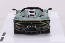 Load image into Gallery viewer, SUHE 1:64 Green SP3 Daytona Convertible Sports Model Diecast Resin Car New Collection
