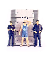 Load image into Gallery viewer, 1:64 Painted Figure Mini Model Miniature Resin Diorama Sand Police Questioning New
