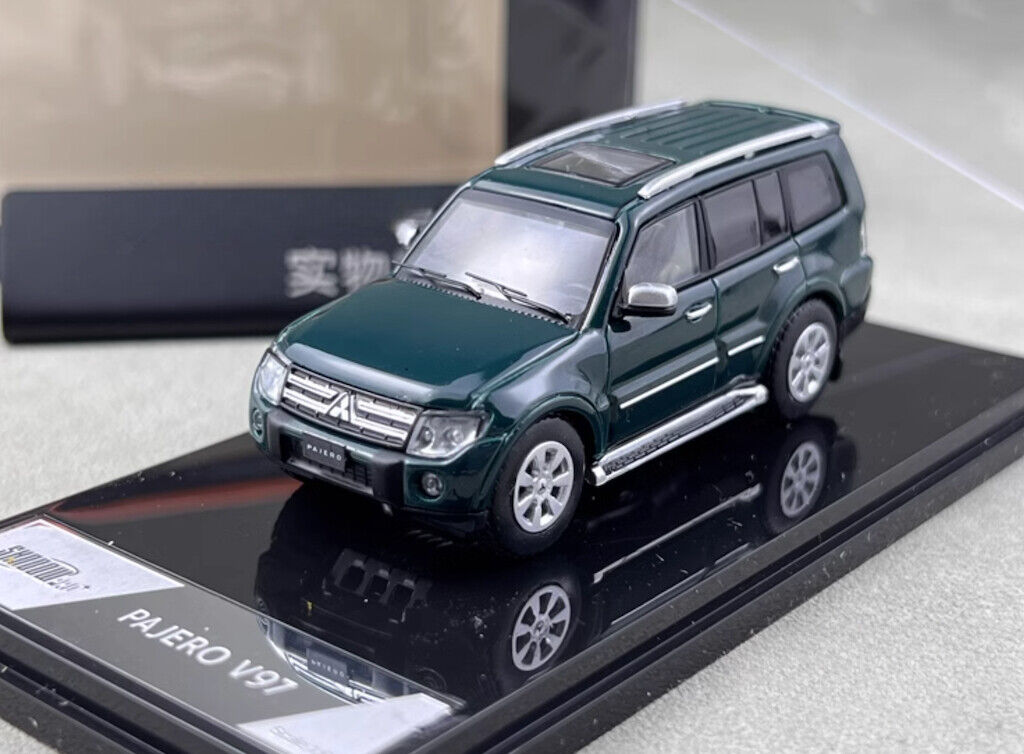 Shadow 1:64 Green Pajero V97 ORV SUV Off Sports Model Diecast Metal Car New Collecction