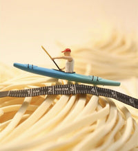 Load image into Gallery viewer, 1:64 Painted Figure Model Miniature Resin Diorama Sand Toy Kayak Sports Aquatics
