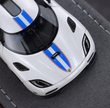 Load image into Gallery viewer, GRYNING 1:64 White Agera R Racing Sports Model Diecast Resin Car New Collection
