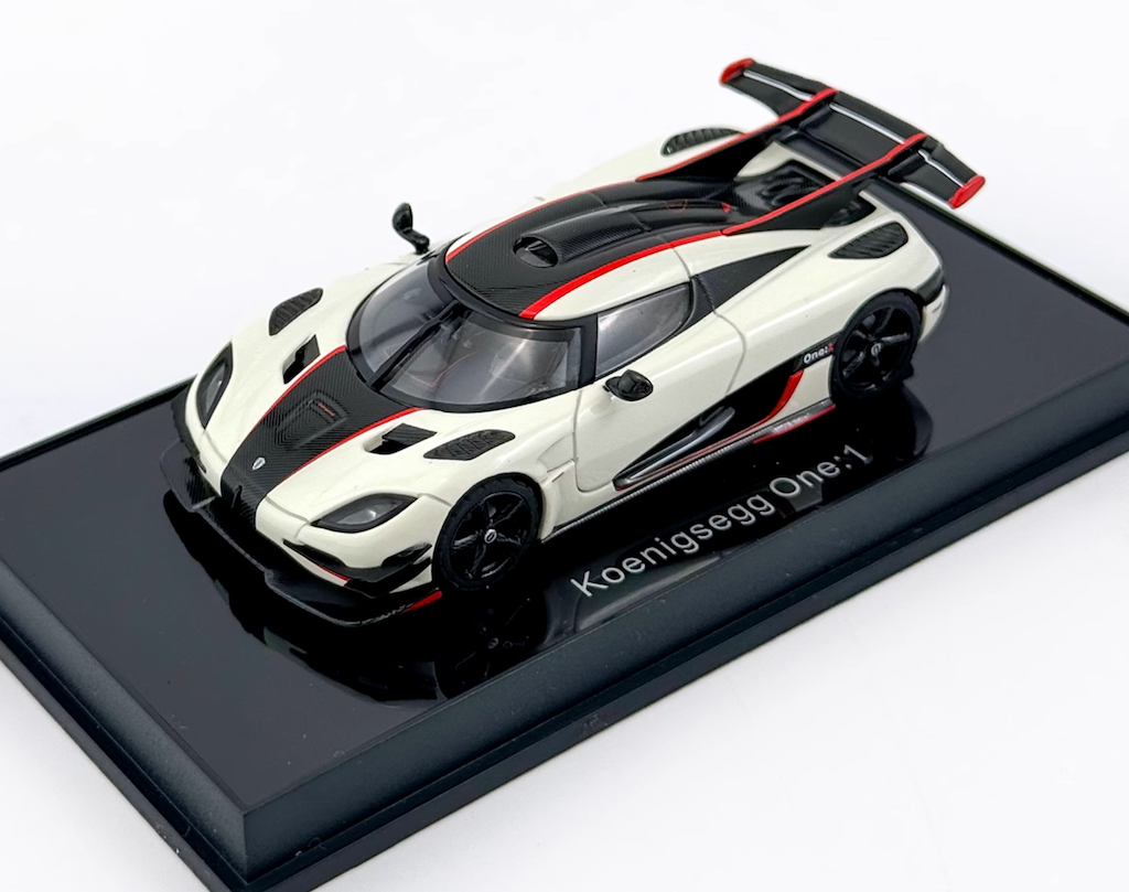 AUTOart 1:64 White One 1 Super Racing Sports Model Car ABS New Collection
