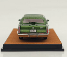 Load image into Gallery viewer, XG 1:64 Green Fleetwood Limousine Classic Luxury Model Diecast Metal Car New Collection
