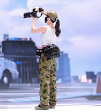 Load image into Gallery viewer, 1:24 Painted Figure Model Miniature Resin Diorama Camera Woman Photographer Lady

