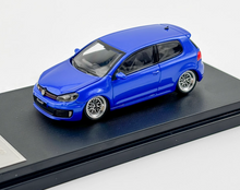 Load image into Gallery viewer, Maxwell 1:64 Blue VW Golf GTI MK6 BBS VIP Sports Model Diecast Metal Car New Collection
