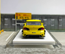 Load image into Gallery viewer, Onemodel 1:64 JDM Civic Type R FD2 Spoon Sports Model Diecast Resin Car New
