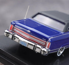 Load image into Gallery viewer, Sunstar 1:64 Blue 1979 Lincoln Continental Town Model Diecast Metal Car New Collection
