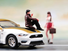 Load image into Gallery viewer, 1:24 Painted Figure Model Miniature Resin Diorama  Sand Sitting Suit Man Cool
