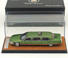 Load image into Gallery viewer, XG 1:64 Green Fleetwood Limousine Classic Luxury Model Diecast Metal Car New Collection
