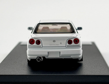 Load image into Gallery viewer, Mortal 1:64 White JDM Skyline GTR ER34 25GT Sports Model Diecast Metal Car New Collection
