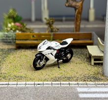 Load image into Gallery viewer, CM 1:64 White MV Agusta F3 Rosso Girl Figure Motorcycle Model Diecast Metal

