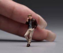 Load image into Gallery viewer, 1:64 Painted Figure Model Miniature Resin The Man Leaning on Phone Brown Jacket
