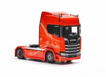 Load image into Gallery viewer, Masdi 1:64 Orange Scania 770s Truck Tractor Sports Model Diecast Metal Car New Collection
