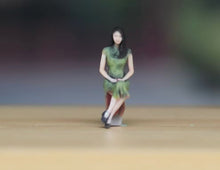 Load image into Gallery viewer, 1:64 Painted Figure Model Miniature Resin Diorama Sand Qipao Beauty Lady Girl A
