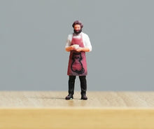 Load image into Gallery viewer, 1:64 Painted Figure Model Miniature Resin Diorama Sand Man With Apron Standing
