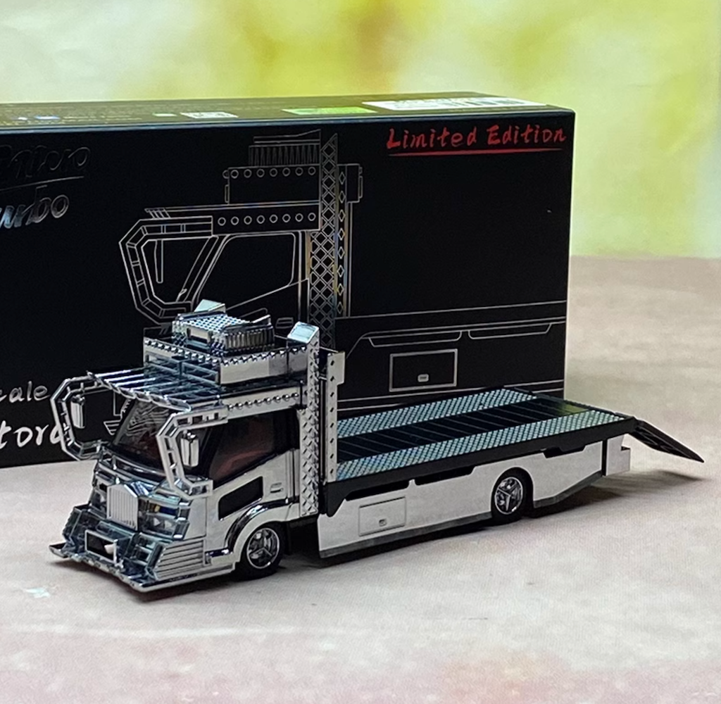MT 1:64 Silver Dekotora Flatbed Tow Truck Sports VIP Model Diecast Metal Car