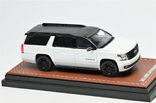 Load image into Gallery viewer, GOC 1:64 HEC White Black Top 2015 Suburban SUV Model Diecast Metal Car New Collection
