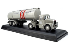 Load image into Gallery viewer, 1:76 Scammell Tunnel Cement Tanker Truck Model Diecast Metal Car New Collection
