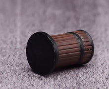 Load image into Gallery viewer, 1:64 Painted Figure Model Miniature Resin Diorama Oil Drum Road Sign Bench Set
