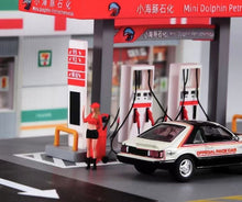 Load image into Gallery viewer, 1:64 Painted Figure Model Miniature Resin Diorama Petrol Gas Station Attendant
