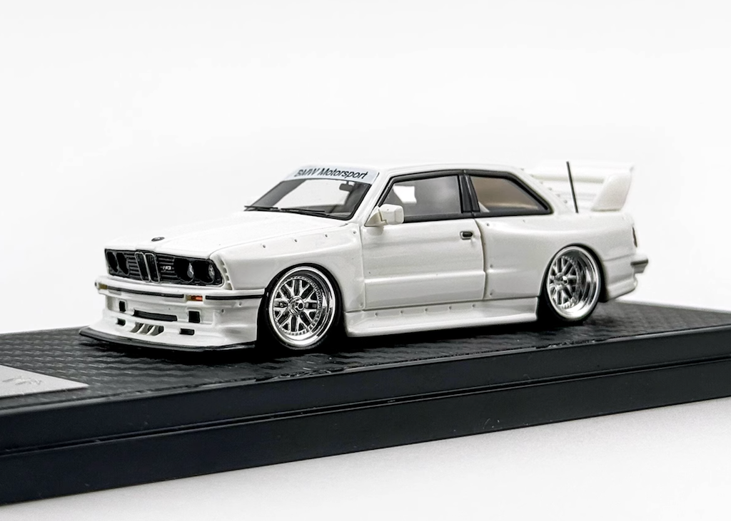 NA 1:64 White E30 Coupe Pandem Widebody Sports Model Diecast Resin Car New Collection