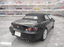 Load image into Gallery viewer, MH 1:18 Black JDM S2000 AP2 Sports F22C Engine Model Diecast Metal Car New
