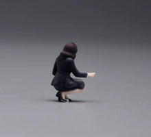 Load image into Gallery viewer, 1:64 Painted Figure Model Miniature Resin Diorama Toy Sand Sexy Lady Black Suit
