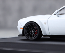 Load image into Gallery viewer, SH 1:64 White Challenger SRT Muscle Hellcat Sport Model Diecast Metal Car New Collection
