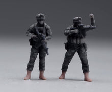 Load image into Gallery viewer, 1:64 Painted Figure Model Miniature Resin Sand Diorama Commando Soldiers Set
