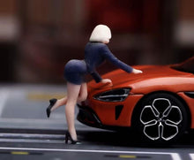 Load image into Gallery viewer, 1:64 Painted Figure Model Miniature Resin Diorama Toy Sand Sexy Lady Black Suit
