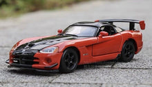 Load image into Gallery viewer, Bburago 1:24 Viper SRT10 ACR Racing Sports Model Toy Diecast Metal Car BN
