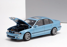 Load image into Gallery viewer, DCM 1:64 Blue M5 E39 Sedan Sports Model Diecast Metal Car BN
