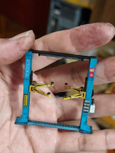 Load image into Gallery viewer, 1:64 Painted Figure Model Miniature Resin Sand Toy Repair Two-post Column Lift
